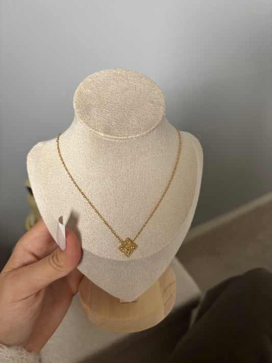 Collier Charline